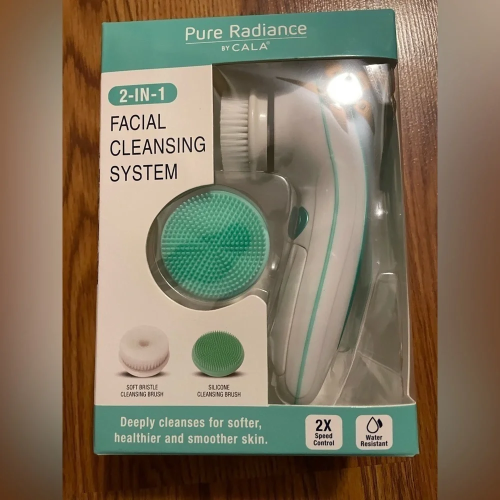 - 2-WAY FACIAL CLEANSING SYSTEM (MINT)